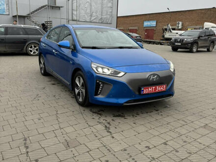 Синий Хендай Ioniq, объемом двигателя 0 л и пробегом 159 тыс. км за 10800 $, фото 1 на Automoto.ua