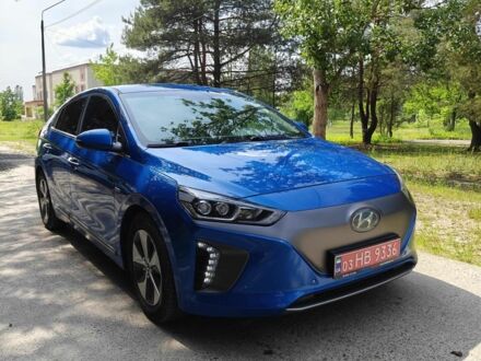 Хендай Ioniq 2018 в Вараш (Кузнецовск) на Automoto.ua Синий Хендай Ioniq, объемом двигателя 1 л и пробегом 97 тыс. км за 13500 $, фото 1 на Automoto.ua