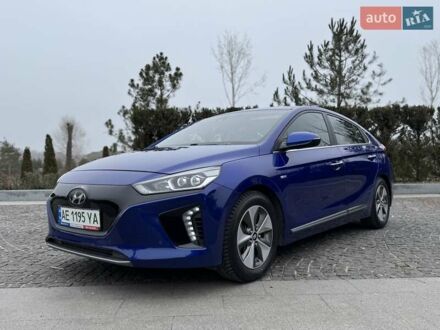 Хендай Ioniq 2019 в Днепре (Днепропетровске) на Automoto.ua Синий Хендай Ioniq, объемом двигателя 0 л и пробегом 110 тыс. км за 14700 $, фото 1 на Automoto.ua