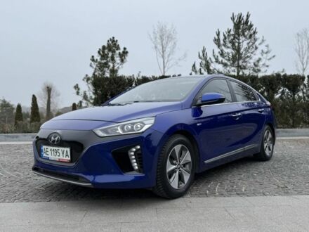 Хендай Ioniq 2019 в Днепре (Днепропетровске) на Automoto.ua Синий Хендай Ioniq, объемом двигателя 0 л и пробегом 105 тыс. км за 14700 $, фото 1 на Automoto.ua