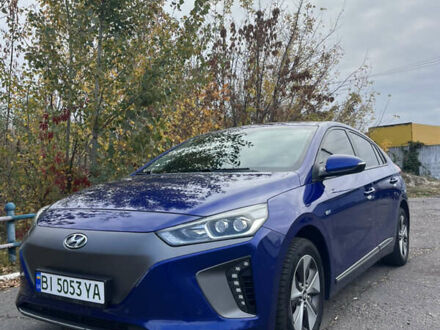 Синий Хендай Ioniq, объемом двигателя 0 л и пробегом 102 тыс. км за 14700 $, фото 1 на Automoto.ua