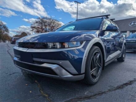 Синий Хендай Ioniq, объемом двигателя 0 л и пробегом 3 тыс. км за 19200 $, фото 1 на Automoto.ua