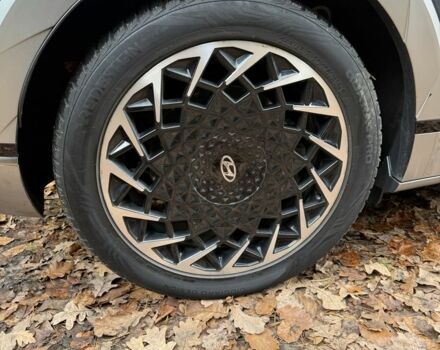 Зелений Хендай Ioniq, об'ємом двигуна 0 л та пробігом 62 тис. км за 31000 $, фото 4 на Automoto.ua