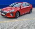 Помаранчевий Хендай Ioniq, об'ємом двигуна 0 л та пробігом 144 тис. км за 16100 $, фото 6 на Automoto.ua