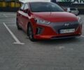 Помаранчевий Хендай Ioniq, об'ємом двигуна 0 л та пробігом 144 тис. км за 13500 $, фото 1 на Automoto.ua