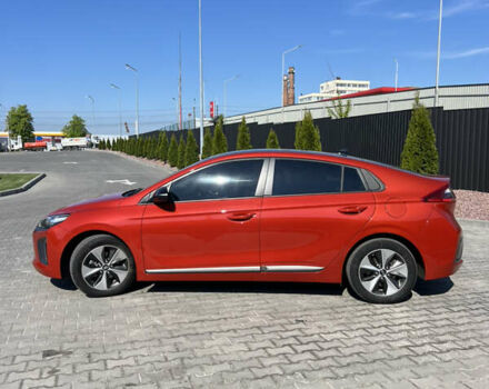 Помаранчевий Хендай Ioniq, об'ємом двигуна 0 л та пробігом 105 тис. км за 13500 $, фото 10 на Automoto.ua