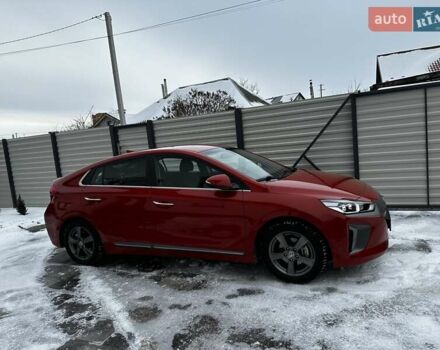 Помаранчевий Хендай Ioniq, об'ємом двигуна 0 л та пробігом 140 тис. км за 14500 $, фото 1 на Automoto.ua