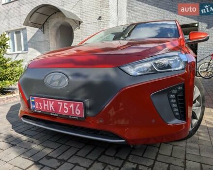 Помаранчевий Хендай Ioniq, об'ємом двигуна 0 л та пробігом 126 тис. км за 12999 $, фото 1 на Automoto.ua