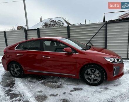 Помаранчевий Хендай Ioniq, об'ємом двигуна 0 л та пробігом 140 тис. км за 14500 $, фото 1 на Automoto.ua