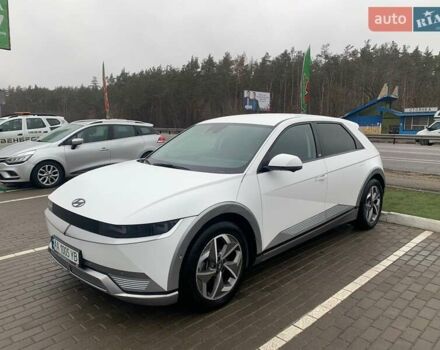Белый Хендай Ioniq 5, объемом двигателя 0 л и пробегом 56 тыс. км за 36000 $, фото 2 на Automoto.ua