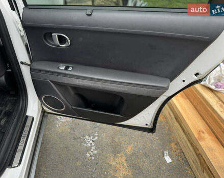 Білий Хендай Ioniq 5, об'ємом двигуна 0 л та пробігом 137 тис. км за 23999 $, фото 33 на Automoto.ua