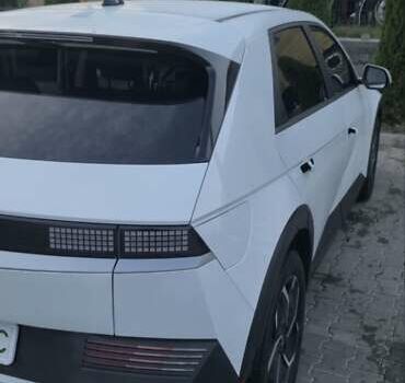 Белый Хендай Ioniq 5, объемом двигателя 0 л и пробегом 62 тыс. км за 24950 $, фото 15 на Automoto.ua