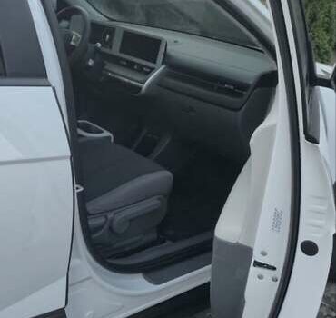 Белый Хендай Ioniq 5, объемом двигателя 0 л и пробегом 62 тыс. км за 24950 $, фото 22 на Automoto.ua