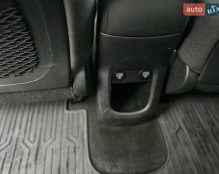 Білий Хендай Ioniq 5, об'ємом двигуна 0 л та пробігом 137 тис. км за 23999 $, фото 26 на Automoto.ua