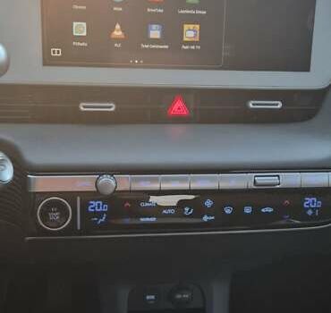 Белый Хендай Ioniq 5, объемом двигателя 0 л и пробегом 62 тыс. км за 24950 $, фото 24 на Automoto.ua