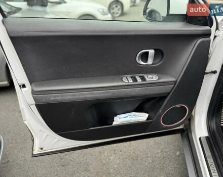 Білий Хендай Ioniq 5, об'ємом двигуна 0 л та пробігом 137 тис. км за 23999 $, фото 10 на Automoto.ua