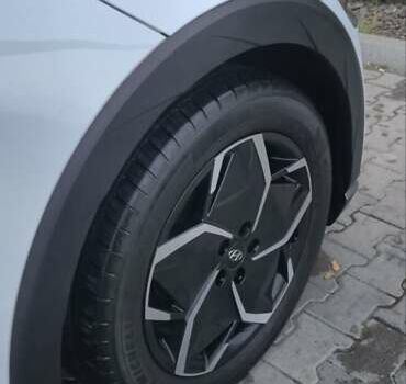 Белый Хендай Ioniq 5, объемом двигателя 0 л и пробегом 62 тыс. км за 24950 $, фото 11 на Automoto.ua