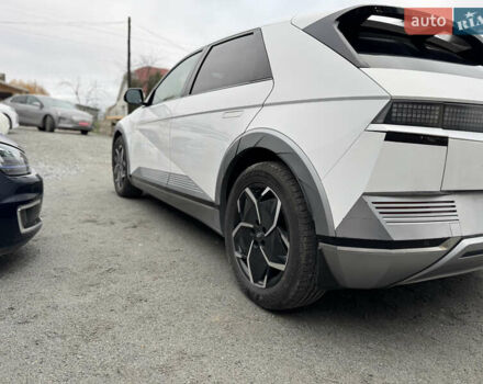 Білий Хендай Ioniq 5, об'ємом двигуна 0 л та пробігом 137 тис. км за 23999 $, фото 4 на Automoto.ua