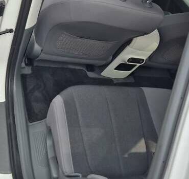 Белый Хендай Ioniq 5, объемом двигателя 0 л и пробегом 62 тыс. км за 24950 $, фото 35 на Automoto.ua