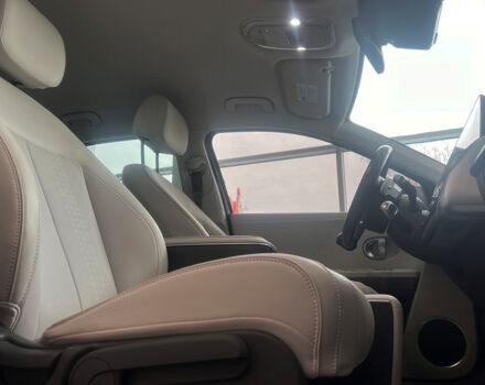 Белый Хендай Ioniq 5, объемом двигателя 77 л и пробегом 44 тыс. км за 32500 $, фото 20 на Automoto.ua