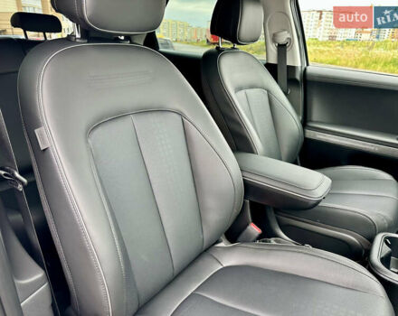 Белый Хендай Ioniq 5, объемом двигателя 0 л и пробегом 42 тыс. км за 29999 $, фото 80 на Automoto.ua