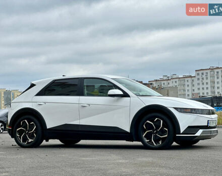 Белый Хендай Ioniq 5, объемом двигателя 0 л и пробегом 42 тыс. км за 29999 $, фото 28 на Automoto.ua