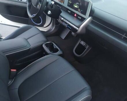 Белый Хендай Ioniq 5, объемом двигателя 0 л и пробегом 81 тыс. км за 23900 $, фото 27 на Automoto.ua