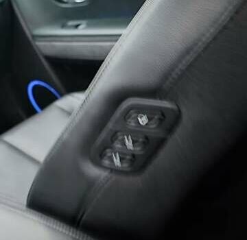 Белый Хендай Ioniq 5, объемом двигателя 0 л и пробегом 178 тыс. км за 23300 $, фото 36 на Automoto.ua
