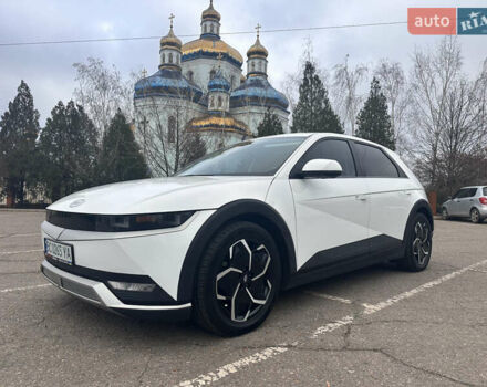 Белый Хендай Ioniq 5, объемом двигателя 0 л и пробегом 71 тыс. км за 23900 $, фото 2 на Automoto.ua