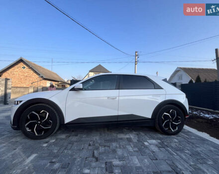 Белый Хендай Ioniq 5, объемом двигателя 0 л и пробегом 96 тыс. км за 22500 $, фото 4 на Automoto.ua
