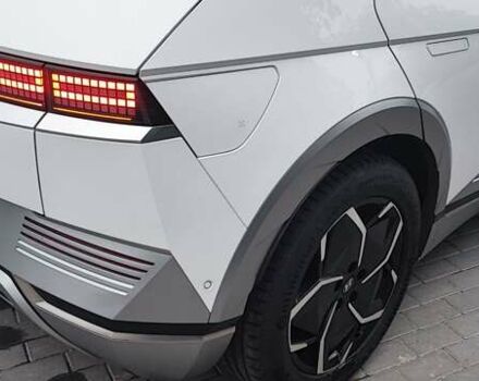 Белый Хендай Ioniq 5, объемом двигателя 0 л и пробегом 178 тыс. км за 23300 $, фото 19 на Automoto.ua
