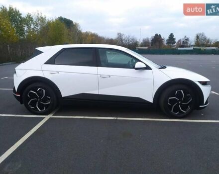 Белый Хендай Ioniq 5, объемом двигателя 0 л и пробегом 81 тыс. км за 23900 $, фото 11 на Automoto.ua