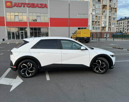 Белый Хендай Ioniq 5, объемом двигателя 0 л и пробегом 44 тыс. км за 26400 $, фото 7 на Automoto.ua