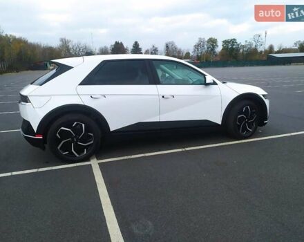 Белый Хендай Ioniq 5, объемом двигателя 0 л и пробегом 81 тыс. км за 23900 $, фото 16 на Automoto.ua