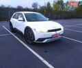 Белый Хендай Ioniq 5, объемом двигателя 0 л и пробегом 81 тыс. км за 23900 $, фото 1 на Automoto.ua