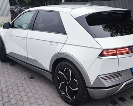 Белый Хендай Ioniq 5, объемом двигателя 0 л и пробегом 178 тыс. км за 23300 $, фото 3 на Automoto.ua