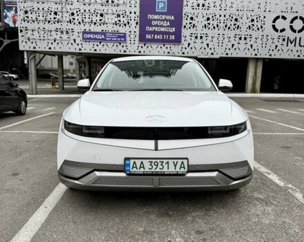 Белый Хендай Ioniq 5, объемом двигателя 0 л и пробегом 50 тыс. км за 28800 $, фото 3 на Automoto.ua