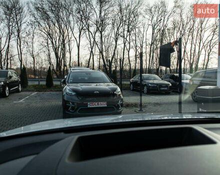 Белый Хендай Ioniq 5, объемом двигателя 0 л и пробегом 32 тыс. км за 34200 $, фото 4 на Automoto.ua