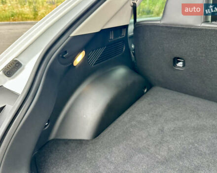 Белый Хендай Ioniq 5, объемом двигателя 0 л и пробегом 42 тыс. км за 29999 $, фото 33 на Automoto.ua