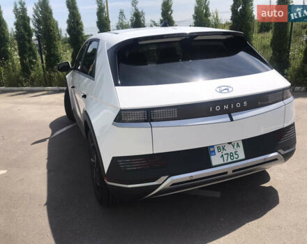 Білий Хендай Ioniq 5, об'ємом двигуна 0 л та пробігом 89 тис. км за 26900 $, фото 1 на Automoto.ua