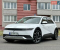Белый Хендай Ioniq 5, объемом двигателя 0 л и пробегом 42 тыс. км за 29999 $, фото 1 на Automoto.ua