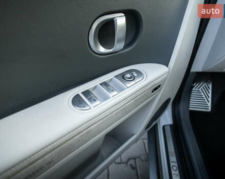 Белый Хендай Ioniq 5, объемом двигателя 0 л и пробегом 32 тыс. км за 34200 $, фото 6 на Automoto.ua