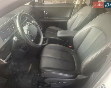 Білий Хендай Ioniq 5, об'ємом двигуна 0 л та пробігом 40 тис. км за 26200 $, фото 10 на Automoto.ua