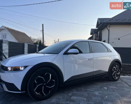 Белый Хендай Ioniq 5, объемом двигателя 0 л и пробегом 96 тыс. км за 22500 $, фото 20 на Automoto.ua