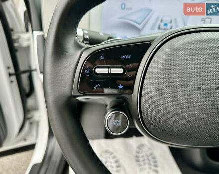 Белый Хендай Ioniq 5, объемом двигателя 0 л и пробегом 42 тыс. км за 29999 $, фото 49 на Automoto.ua