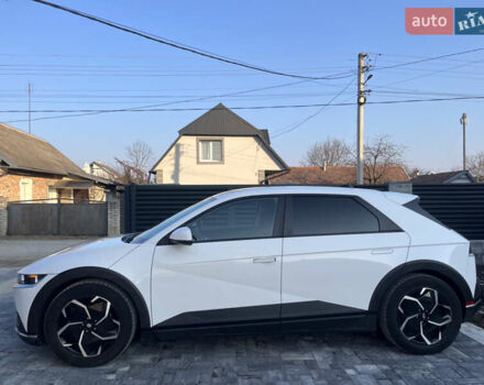 Белый Хендай Ioniq 5, объемом двигателя 0 л и пробегом 96 тыс. км за 24800 $, фото 4 на Automoto.ua