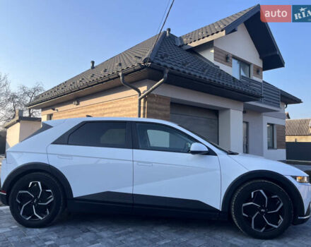 Белый Хендай Ioniq 5, объемом двигателя 0 л и пробегом 96 тыс. км за 24800 $, фото 28 на Automoto.ua
