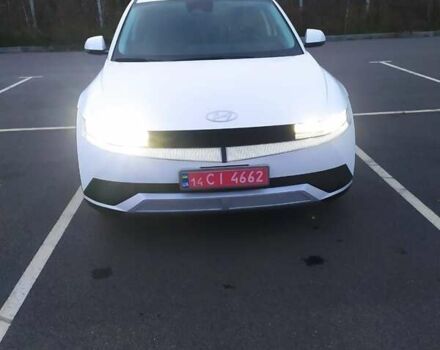 Белый Хендай Ioniq 5, объемом двигателя 0 л и пробегом 81 тыс. км за 23900 $, фото 7 на Automoto.ua