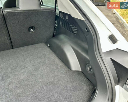 Белый Хендай Ioniq 5, объемом двигателя 0 л и пробегом 42 тыс. км за 29999 $, фото 34 на Automoto.ua