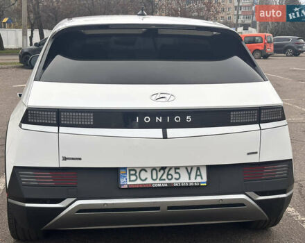 Белый Хендай Ioniq 5, объемом двигателя 0 л и пробегом 71 тыс. км за 23900 $, фото 8 на Automoto.ua
